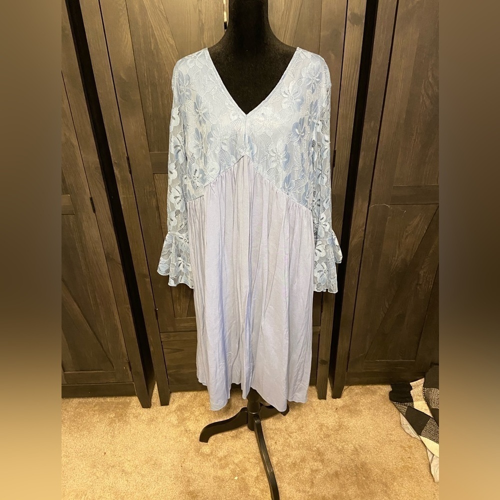 NWOT Est. 1946 blue dress with bell sleeves Size 18/20W